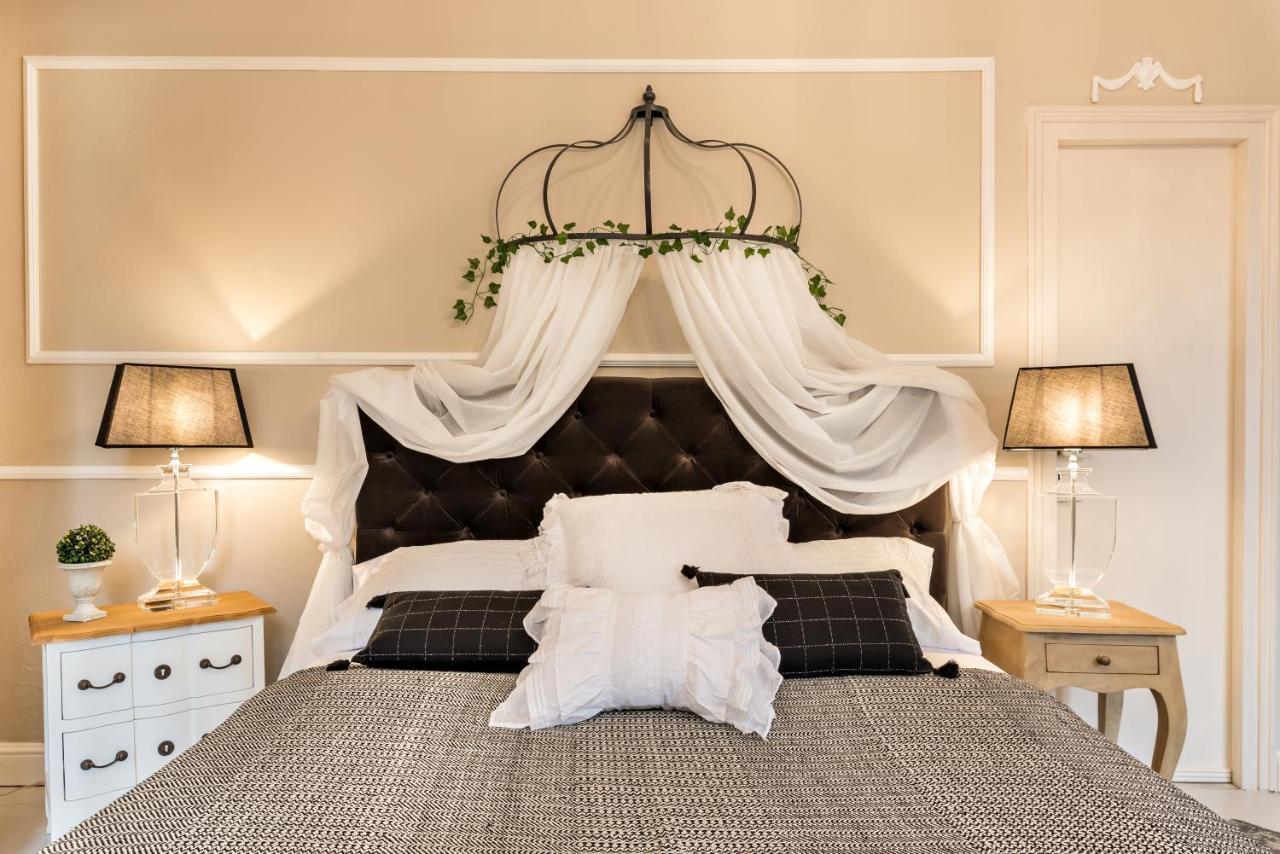 Moulin Rouge Lerici Apartment Bagian luar foto